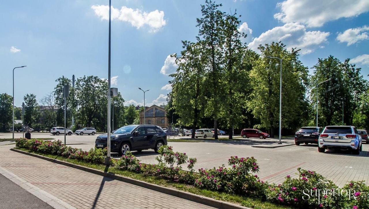 Winwinstay Superior Apartment By River Daugava Riga Exteriör bild