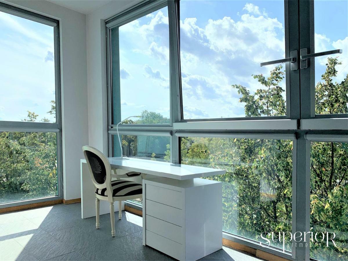 Winwinstay Superior Apartment By River Daugava Riga Exteriör bild